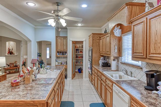 800 S 71st Street, Broken Arrow, OK 74014