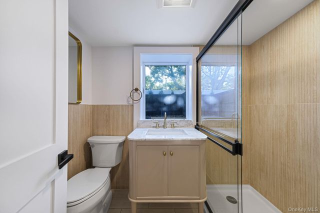 2 Polo Street, Dix Hills, NY 11746