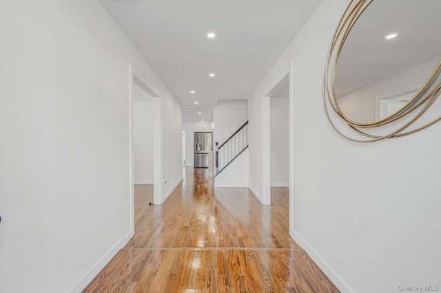 2 Polo Street, Dix Hills, NY 11746