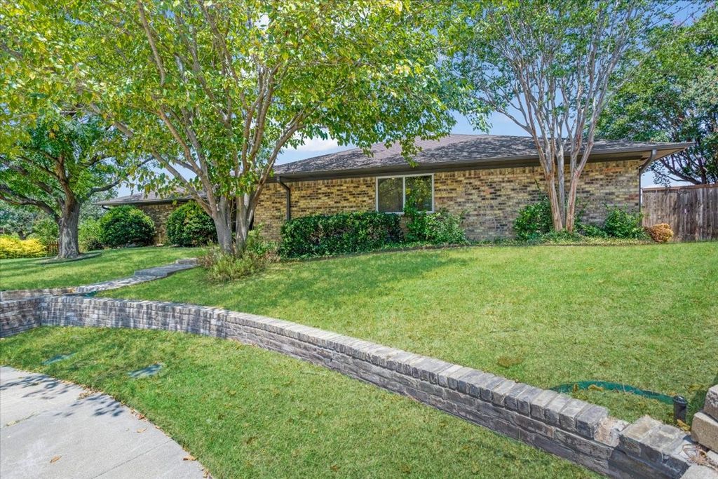 2149 Willow Place A & B, Carrollton, TX 75006 — photo 3