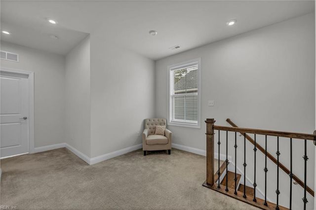 1515 Waltham LN, Newport News, VA 23608