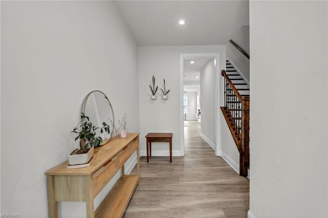 1515 Waltham LN, Newport News, VA 23608