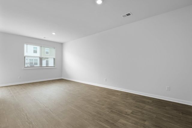 325 Bluebell Way, Moncks Corner, SC 29461