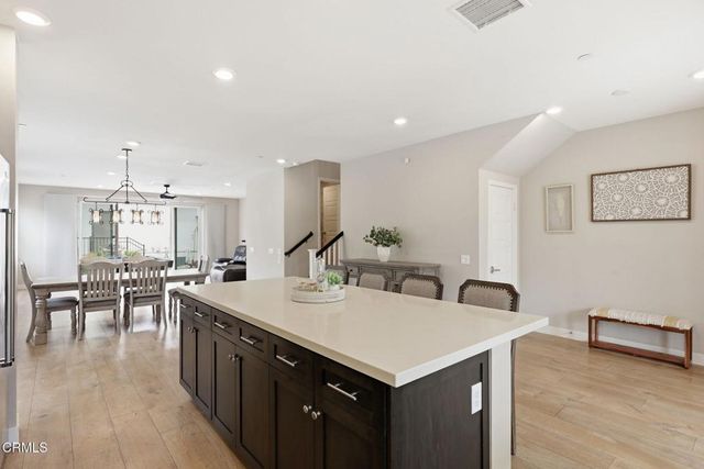 283 Los Altos Walk, Ventura, CA 93004