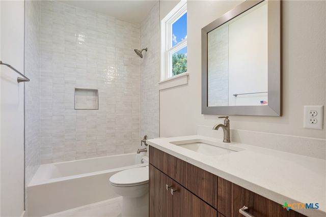 2646 Crazyhorse Pass, Austin, TX 78734