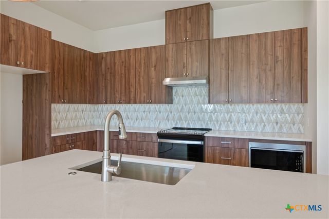 2646 Crazyhorse Pass, Austin, TX 78734