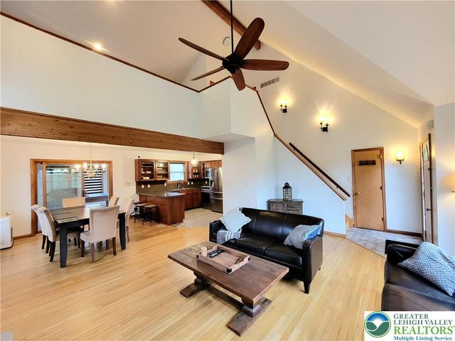 444 CLEARVIEW Drive, Tobyhanna Twp, PA 18334