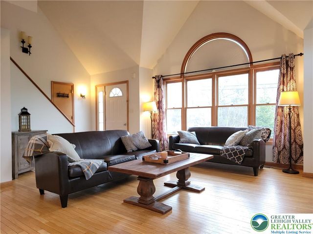 444 CLEARVIEW Drive, Tobyhanna Twp, PA 18334