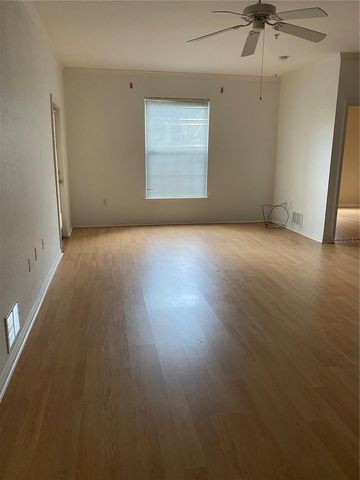 10209 COURTNEY PALMS BOULEVARD 104, Tampa, FL 33619