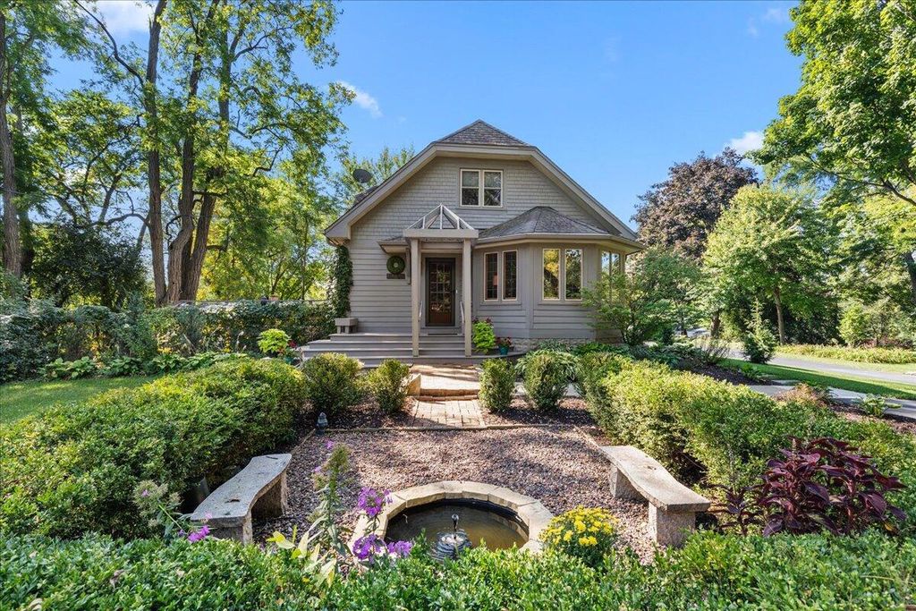 17835 Gebhardt ROAD, Brookfield, WI 53045