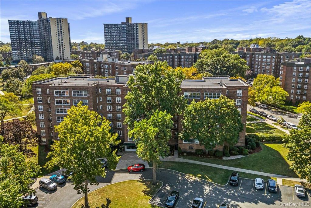211-10 18th Avenue 5J, Bayside, NY 11360