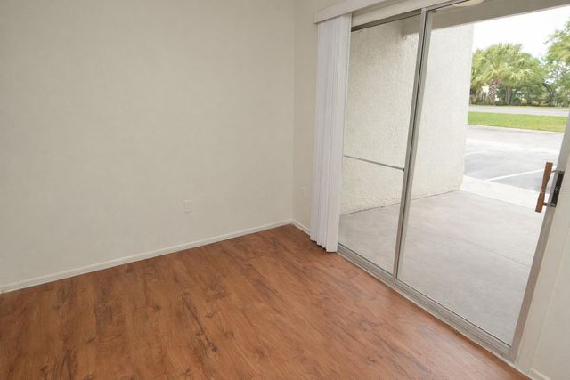 8425 CERRO CIRCLE 163, Tampa, FL 33617