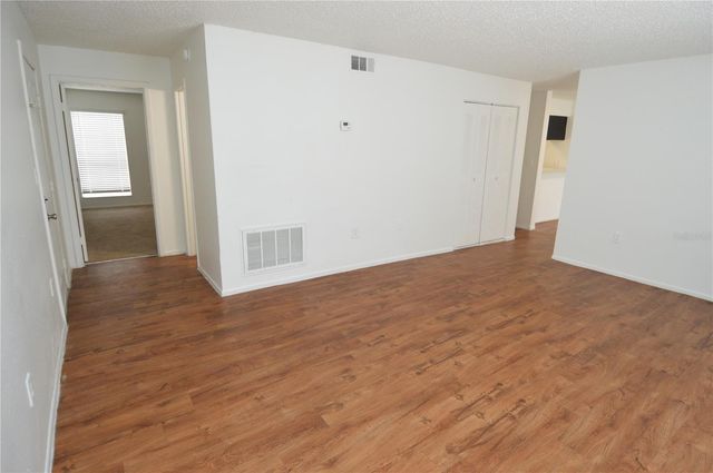 8425 CERRO CIRCLE 163, Tampa, FL 33617