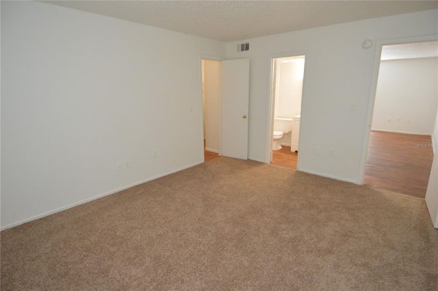 8425 CERRO CIRCLE 163, Tampa, FL 33617