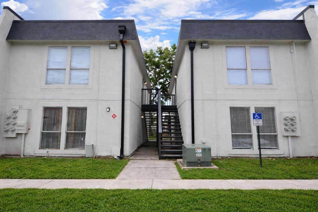 8425 CERRO CIRCLE 163, Tampa, FL 33617