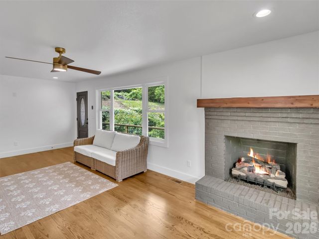 3575 Dellwood Road, Waynesville, NC 28786