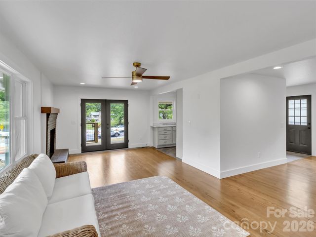 3575 Dellwood Road, Waynesville, NC 28786
