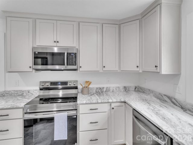 3575 Dellwood Road, Waynesville, NC 28786