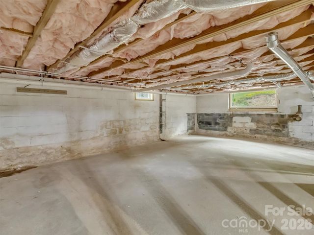 3575 Dellwood Road, Waynesville, NC 28786