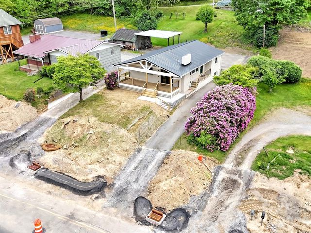 3575 Dellwood Road, Waynesville, NC 28786