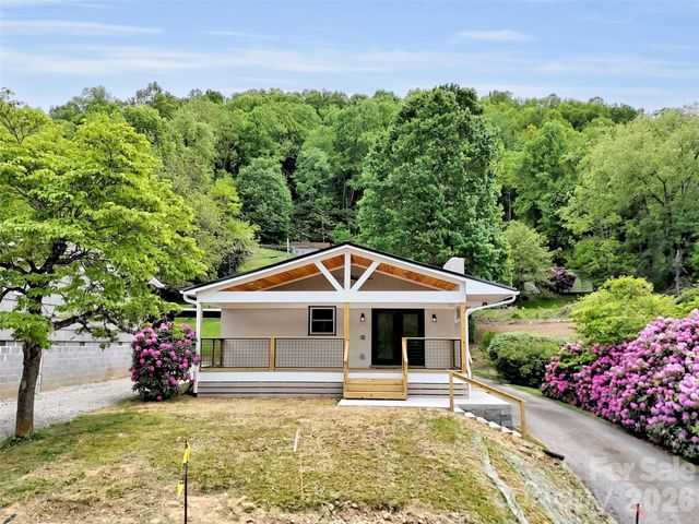 3575 Dellwood Road, Waynesville, NC 28786
