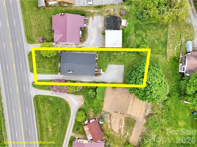 3575 Dellwood Road, Waynesville, NC 28786