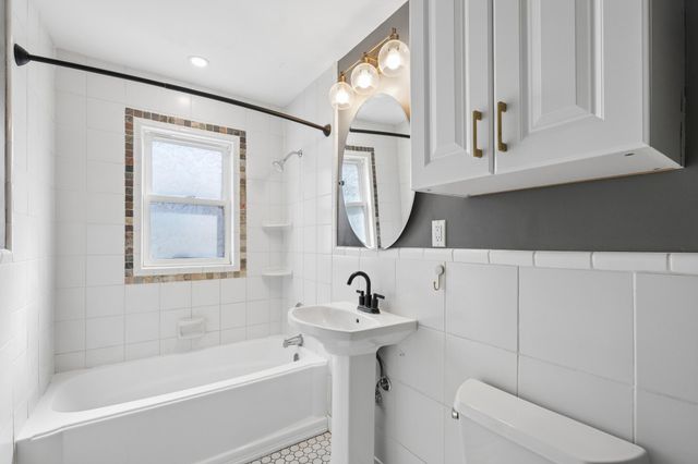 3347 Utah Avenue S, Saint Louis Park, MN 55426