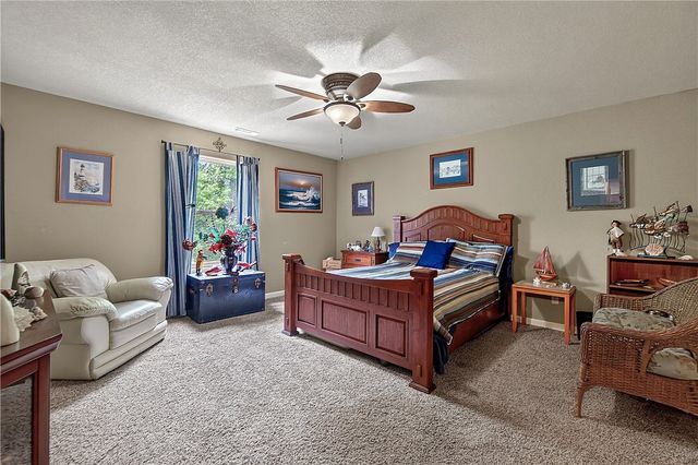 20 Queensferry Drive, Bella Vista, AR 72715