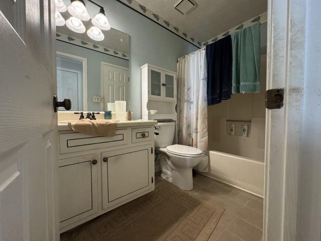 2041 Two Springs Way, Lawrenceville, GA 30043