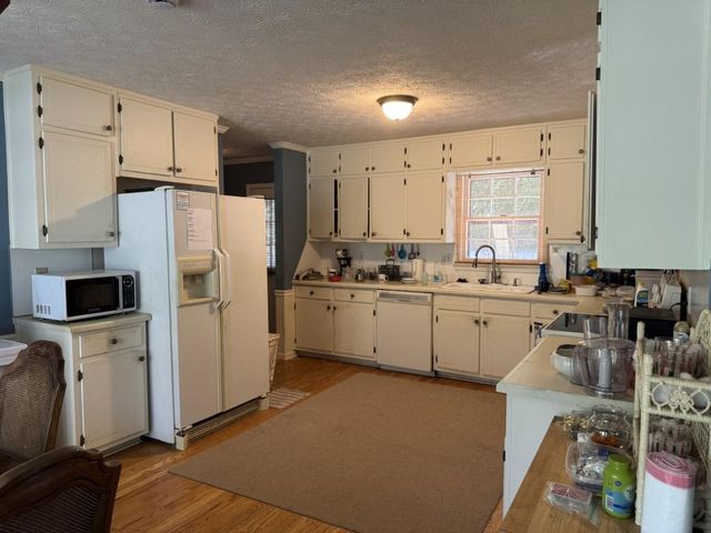 2041 Two Springs Way, Lawrenceville, GA 30043
