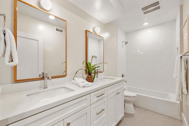 320 Chinquapin Avenue, Carlsbad, CA 92008