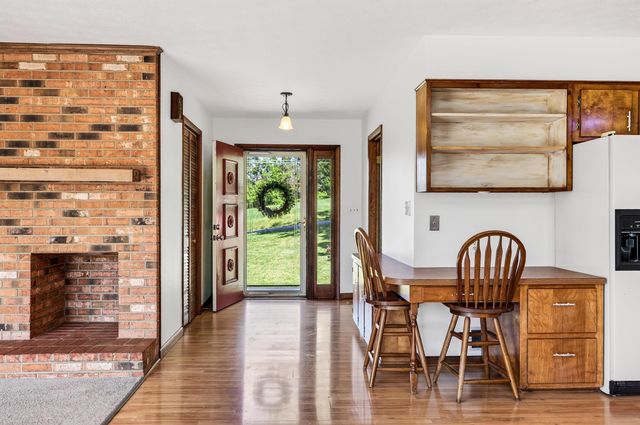 9510 SHENANDOAH DR, New Market, VA 22844