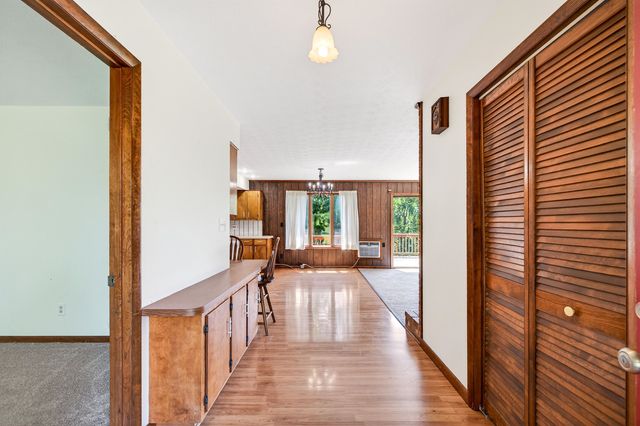 9510 SHENANDOAH DR, New Market, VA 22844