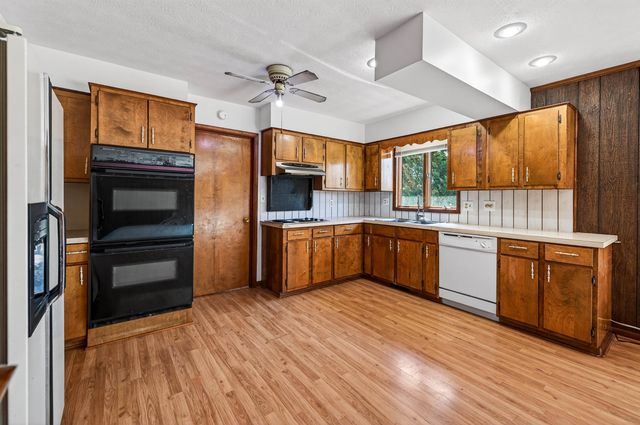 9510 SHENANDOAH DR, New Market, VA 22844
