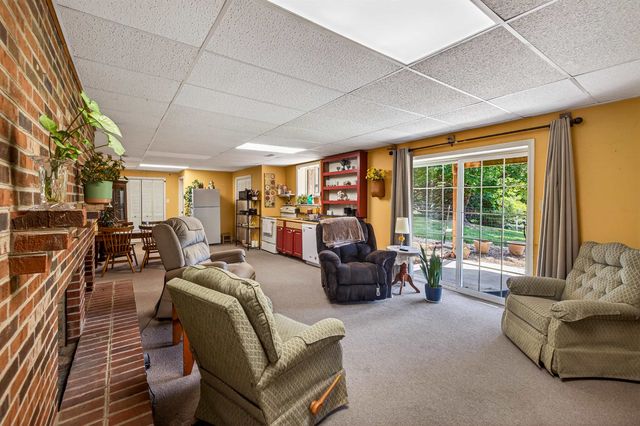 9510 SHENANDOAH DR, New Market, VA 22844