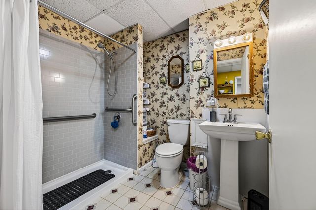9510 SHENANDOAH DR, New Market, VA 22844