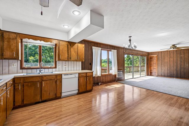 9510 SHENANDOAH DR, New Market, VA 22844