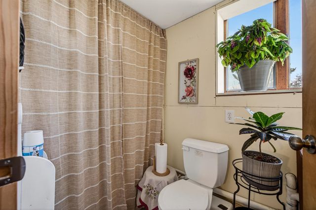 9510 SHENANDOAH DR, New Market, VA 22844