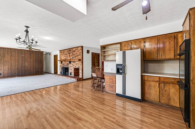 9510 SHENANDOAH DR, New Market, VA 22844