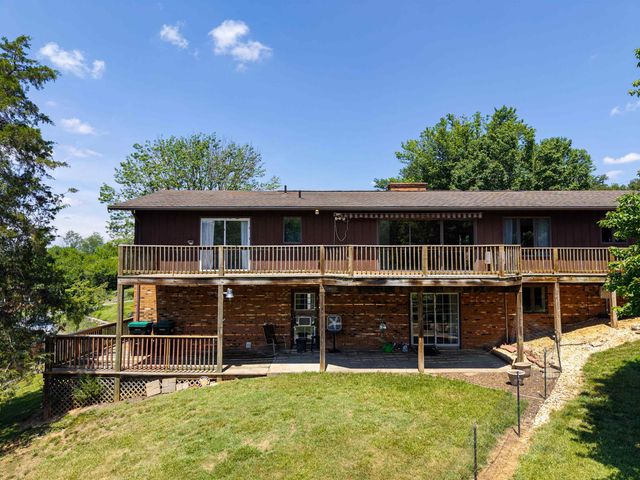9510 SHENANDOAH DR, New Market, VA 22844