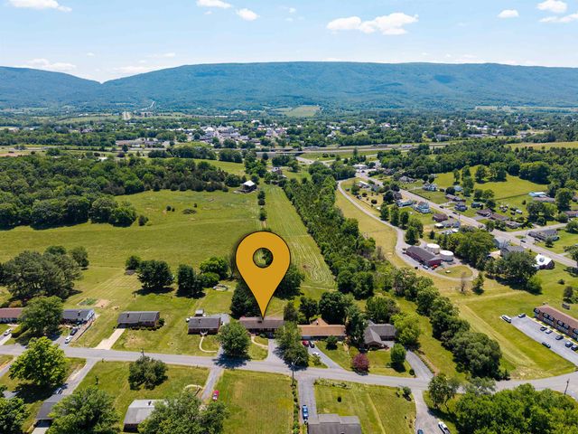 9510 SHENANDOAH DR, New Market, VA 22844