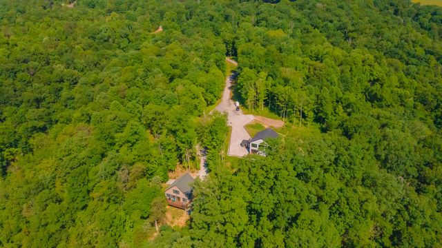 348 Restful Run Road, Nancy, KY 42544