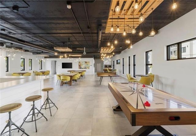 1111 Central AVE 417, Naples, FL 34102