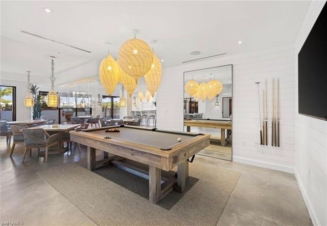 1111 Central AVE 417, Naples, FL 34102