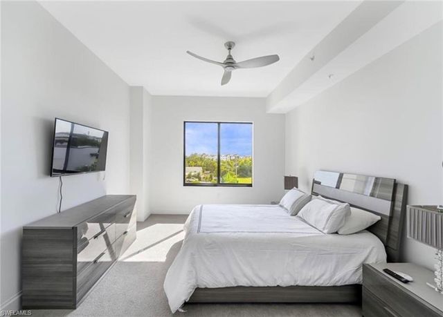 1111 Central AVE 417, Naples, FL 34102