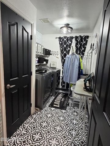 8508 N 64TH Lane, Glendale, AZ 85302