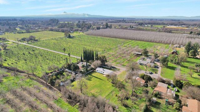 962 Gilstrap Ave, Gridley, CA 95948