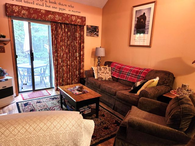 12 Streamside Rd Unit 7, Campton, NH 03223