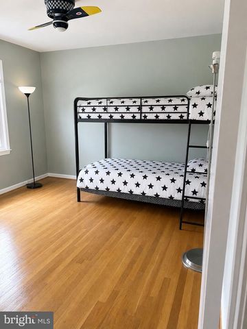 1639 WINDING WAYE LN, Silver Spring, MD 20902
