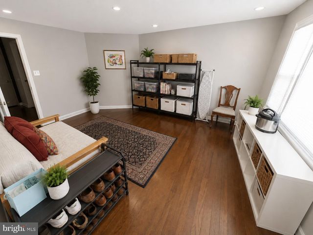 1639 WINDING WAYE LN, Silver Spring, MD 20902